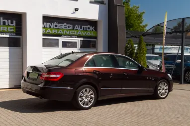 MERCEDES-BENZ E 350 CDI 4Matic BlueEFFICIENCY Avantgarde (Automata) Cuprit Brown Metallic +Eredeti Magyar Autó +Friss szerviz +3X-s GARANCIA !!