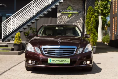 MERCEDES-BENZ E 350 CDI 4Matic BlueEFFICIENCY Avantgarde (Automata) Cuprit Brown Metallic +Eredeti Magyar Autó +Friss szerviz +3X-s GARANCIA !!