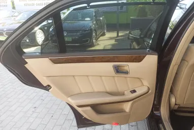 MERCEDES-BENZ E 350 CDI 4Matic BlueEFFICIENCY Avantgarde (Automata) Cuprit Brown Metallic +Eredeti Magyar Autó +Friss szerviz +3X-s GARANCIA !!