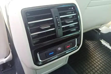 VOLKSWAGEN PASSAT VIII 2.0 TDI BMT SCR Comfortline DSG Deep Black Pearl +Eredeti Magyar Autó +Vezérlés csere +3X-s GARANCIA !!