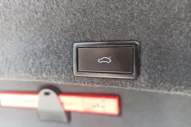 VOLKSWAGEN PASSAT VIII 2.0 TDI BMT SCR Comfortline DSG Deep Black Pearl +Eredeti Magyar Autó +Vezérlés csere +3X-s GARANCIA !!