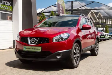 NISSAN QASHQAI 1.6 dCi Acenta Prémium +Magnetic Red +Első Tulajdonostól +Panoráma +3X-s GARANCIA !!