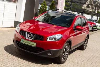 NISSAN QASHQAI 1.6 dCi Acenta Prémium +Magnetic Red +Első Tulajdonostól +Panoráma +3X-s GARANCIA !!