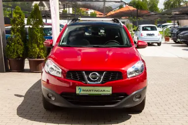 NISSAN QASHQAI 1.6 dCi Acenta Prémium +Magnetic Red +Első Tulajdonostól +Panoráma +3X-s GARANCIA !!