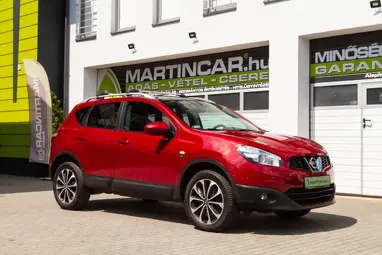 NISSAN QASHQAI 1.6 dCi Acenta Prémium +Magnetic Red +Első Tulajdonostól +Panoráma +3X-s GARANCIA !!