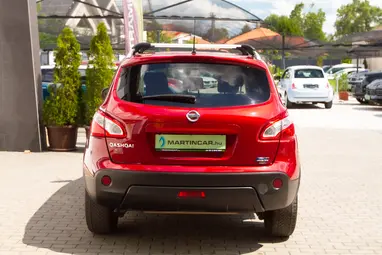 NISSAN QASHQAI 1.6 dCi Acenta Prémium +Magnetic Red +Első Tulajdonostól +Panoráma +3X-s GARANCIA !!
