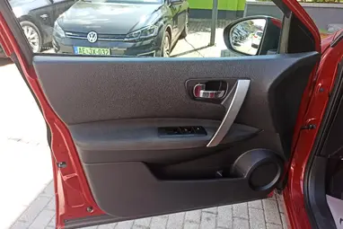 NISSAN QASHQAI 1.6 dCi Acenta Prémium +Magnetic Red +Első Tulajdonostól +Panoráma +3X-s GARANCIA !!