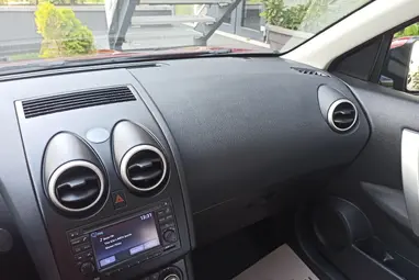 NISSAN QASHQAI 1.6 dCi Acenta Prémium +Magnetic Red +Első Tulajdonostól +Panoráma +3X-s GARANCIA !!