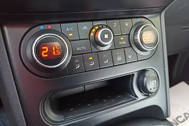 NISSAN QASHQAI 1.6 dCi Acenta Prémium +Magnetic Red +Első Tulajdonostól +Panoráma +3X-s GARANCIA !!