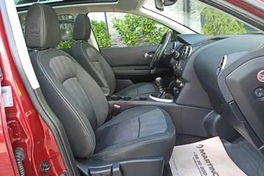 NISSAN QASHQAI 1.6 dCi Acenta Prémium +Magnetic Red +Első Tulajdonostól +Panoráma +3X-s GARANCIA !!