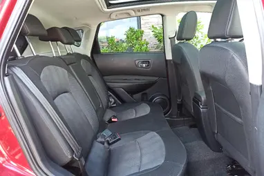 NISSAN QASHQAI 1.6 dCi Acenta Prémium +Magnetic Red +Első Tulajdonostól +Panoráma +3X-s GARANCIA !!