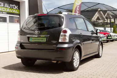 TOYOTA COROLLA VERSO 2.2 D-4D Linea Sol CSAK 144E. km !! Magnetic Gray +Igényes állapot +Keveset futott +3X-s GARANCIA !!