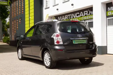 TOYOTA COROLLA VERSO 2.2 D-4D Linea Sol CSAK 144E. km !! Magnetic Gray +Igényes állapot +Keveset futott +3X-s GARANCIA !!