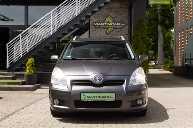 TOYOTA COROLLA VERSO 2.2 D-4D Linea Sol CSAK 144E. km !! Magnetic Gray +Igényes állapot +Keveset futott +3X-s GARANCIA !!