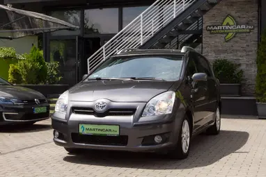 TOYOTA COROLLA VERSO 2.2 D-4D Linea Sol CSAK 144E. km !! Magnetic Gray +Igényes állapot +Keveset futott +3X-s GARANCIA !!