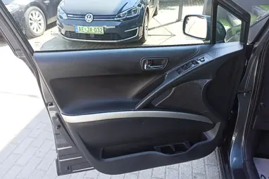 TOYOTA COROLLA VERSO 2.2 D-4D Linea Sol CSAK 144E. km !! Magnetic Gray +Igényes állapot +Keveset futott +3X-s GARANCIA !!