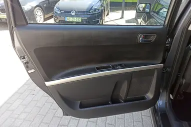 TOYOTA COROLLA VERSO 2.2 D-4D Linea Sol CSAK 144E. km !! Magnetic Gray +Igényes állapot +Keveset futott +3X-s GARANCIA !!