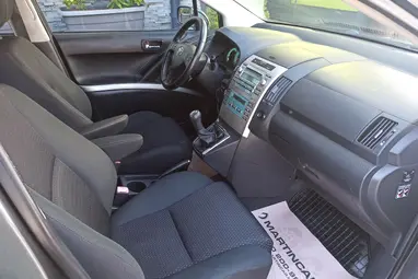 TOYOTA COROLLA VERSO 2.2 D-4D Linea Sol CSAK 144E. km !! Magnetic Gray +Igényes állapot +Keveset futott +3X-s GARANCIA !!