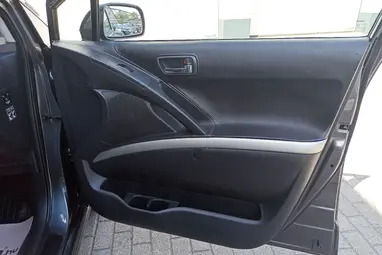 TOYOTA COROLLA VERSO 2.2 D-4D Linea Sol CSAK 144E. km !! Magnetic Gray +Igényes állapot +Keveset futott +3X-s GARANCIA !!