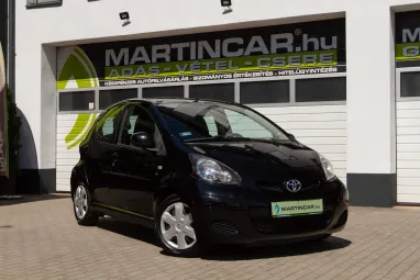 TOYOTA AYGO 1.0 Blue AC Black Metallic +Első Tulajdonostól +Friss Műszaki +3X-s GARANCIA !!