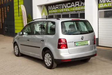 VOLKSWAGEN TOURAN 1.9 PD TDi Conceptline Reflex Silver +1 Tulaj +Vezérlés csere + Full vez Sz.Könyv +3X-s GARANCIA !!