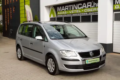 VOLKSWAGEN TOURAN 1.9 PD TDi Conceptline Reflex Silver +1 Tulaj +Vezérlés csere + Full vez Sz.Könyv +3X-s GARANCIA !!