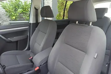 VOLKSWAGEN TOURAN 1.9 PD TDi Conceptline Reflex Silver +1 Tulaj +Vezérlés csere + Full vez Sz.Könyv +3X-s GARANCIA !!