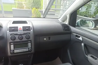 VOLKSWAGEN TOURAN 1.9 PD TDi Conceptline Reflex Silver +1 Tulaj +Vezérlés csere + Full vez Sz.Könyv +3X-s GARANCIA !!