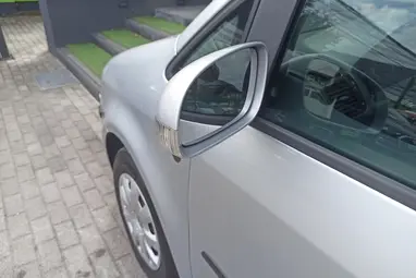 VOLKSWAGEN TOURAN 1.9 PD TDi Conceptline Reflex Silver +1 Tulaj +Vezérlés csere + Full vez Sz.Könyv +3X-s GARANCIA !!