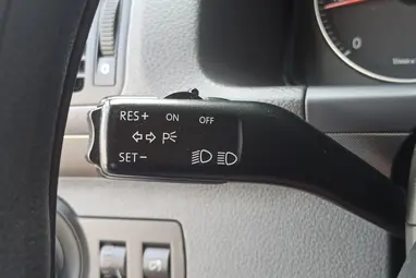 VOLKSWAGEN TOURAN 1.9 PD TDi Conceptline Reflex Silver +1 Tulaj +Vezérlés csere + Full vez Sz.Könyv +3X-s GARANCIA !!