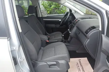 VOLKSWAGEN TOURAN 1.9 PD TDi Conceptline Reflex Silver +1 Tulaj +Vezérlés csere + Full vez Sz.Könyv +3X-s GARANCIA !!