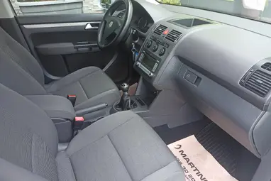 VOLKSWAGEN TOURAN 1.9 PD TDi Conceptline Reflex Silver +1 Tulaj +Vezérlés csere + Full vez Sz.Könyv +3X-s GARANCIA !!