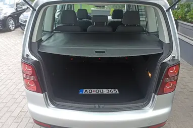 VOLKSWAGEN TOURAN 1.9 PD TDi Conceptline Reflex Silver +1 Tulaj +Vezérlés csere + Full vez Sz.Könyv +3X-s GARANCIA !!