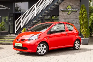 TOYOTA AYGO 1.0 Super Red CSAK +30E.km !! +Újszerű+1.Tulajdonos +Friss Műszaki +3X-s GARANCIA !