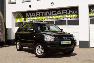 KIA SPORTAGE 2.0 LX Base 4x2 Black Metallic +Első Tulajdonostól +Vonóhorog +3X-s GARANCIA !!