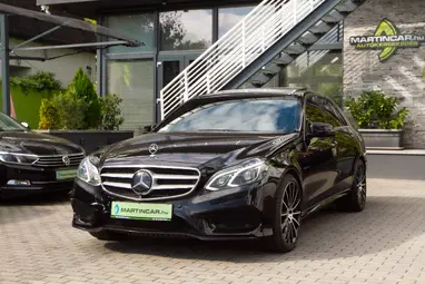 MERCEDES-BENZ E 500 4Matic BlueEFFICIENCY Avantgarde (Automata) Black Metallic +Újszerű +Friss Nagyszervíz +2.Tulaj +3X-s GARANCIA !!