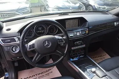 MERCEDES-BENZ E 500 4Matic BlueEFFICIENCY Avantgarde (Automata) Black Metallic +Újszerű +Friss Nagyszervíz +2.Tulaj +3X-s GARANCIA !!