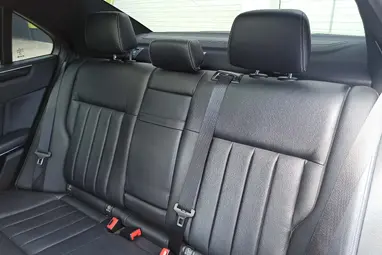 MERCEDES-BENZ E 500 4Matic BlueEFFICIENCY Avantgarde (Automata) Black Metallic +Újszerű +Friss Nagyszervíz +2.Tulaj +3X-s GARANCIA !!