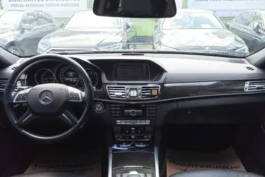 MERCEDES-BENZ E 500 4Matic BlueEFFICIENCY Avantgarde (Automata) Black Metallic +Újszerű +Friss Nagyszervíz +2.Tulaj +3X-s GARANCIA !!