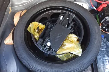 MERCEDES-BENZ E 500 4Matic BlueEFFICIENCY Avantgarde (Automata) Black Metallic +Újszerű +Friss Nagyszervíz +2.Tulaj +3X-s GARANCIA !!