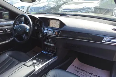 MERCEDES-BENZ E 500 4Matic BlueEFFICIENCY Avantgarde (Automata) Black Metallic +Újszerű +Friss Nagyszervíz +2.Tulaj +3X-s GARANCIA !!