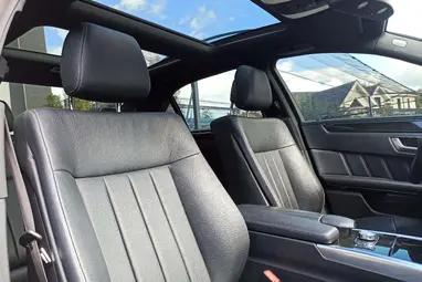 MERCEDES-BENZ E 500 4Matic BlueEFFICIENCY Avantgarde (Automata) Black Metallic +Újszerű +Friss Nagyszervíz +2.Tulaj +3X-s GARANCIA !!