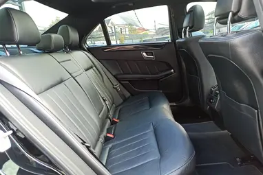 MERCEDES-BENZ E 500 4Matic BlueEFFICIENCY Avantgarde (Automata) Black Metallic +Újszerű +Friss Nagyszervíz +2.Tulaj +3X-s GARANCIA !!