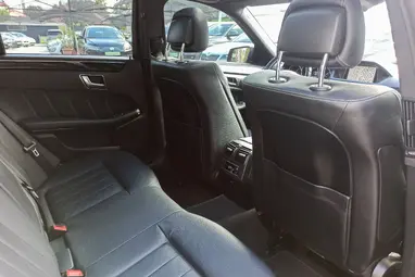 MERCEDES-BENZ E 500 4Matic BlueEFFICIENCY Avantgarde (Automata) Black Metallic +Újszerű +Friss Nagyszervíz +2.Tulaj +3X-s GARANCIA !!