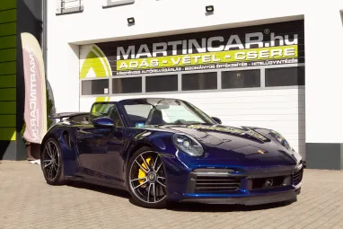 PORSCHE 911 Cabrio Turbo S PDK Gentian Blue Metallic AKRAPOVIC ++ Azonnal elvihető ++