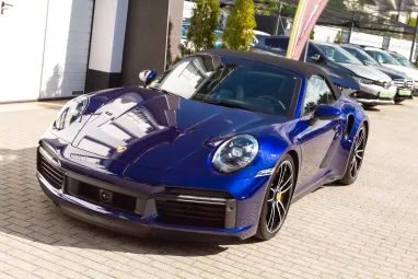 PORSCHE 911 Cabrio Turbo S PDK Gentian Blue Metallic AKRAPOVIC ++ Azonnal elvihető ++