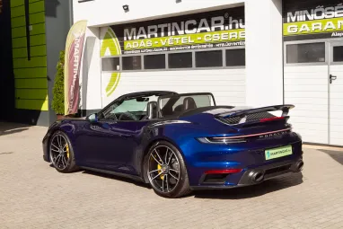 PORSCHE 911 Cabrio Turbo S PDK Gentian Blue Metallic AKRAPOVIC ++ Azonnal elvihető ++