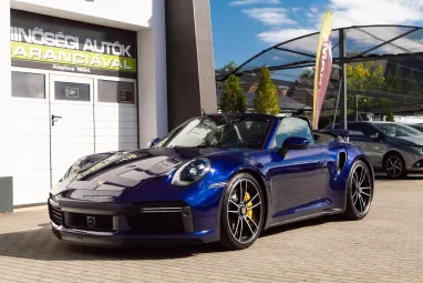 PORSCHE 911 Cabrio Turbo S PDK Gentian Blue Metallic AKRAPOVIC ++ Azonnal elvihető ++