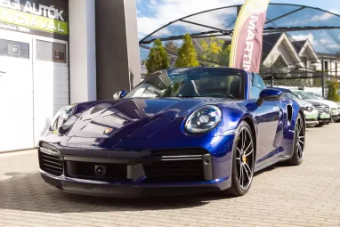 PORSCHE 911 Cabrio Turbo S PDK Gentian Blue Metallic AKRAPOVIC ++ Azonnal elvihető ++