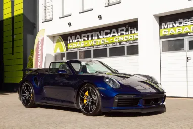 PORSCHE 911 Cabrio Turbo S PDK Gentian Blue Metallic AKRAPOVIC ++ Azonnal elvihető ++